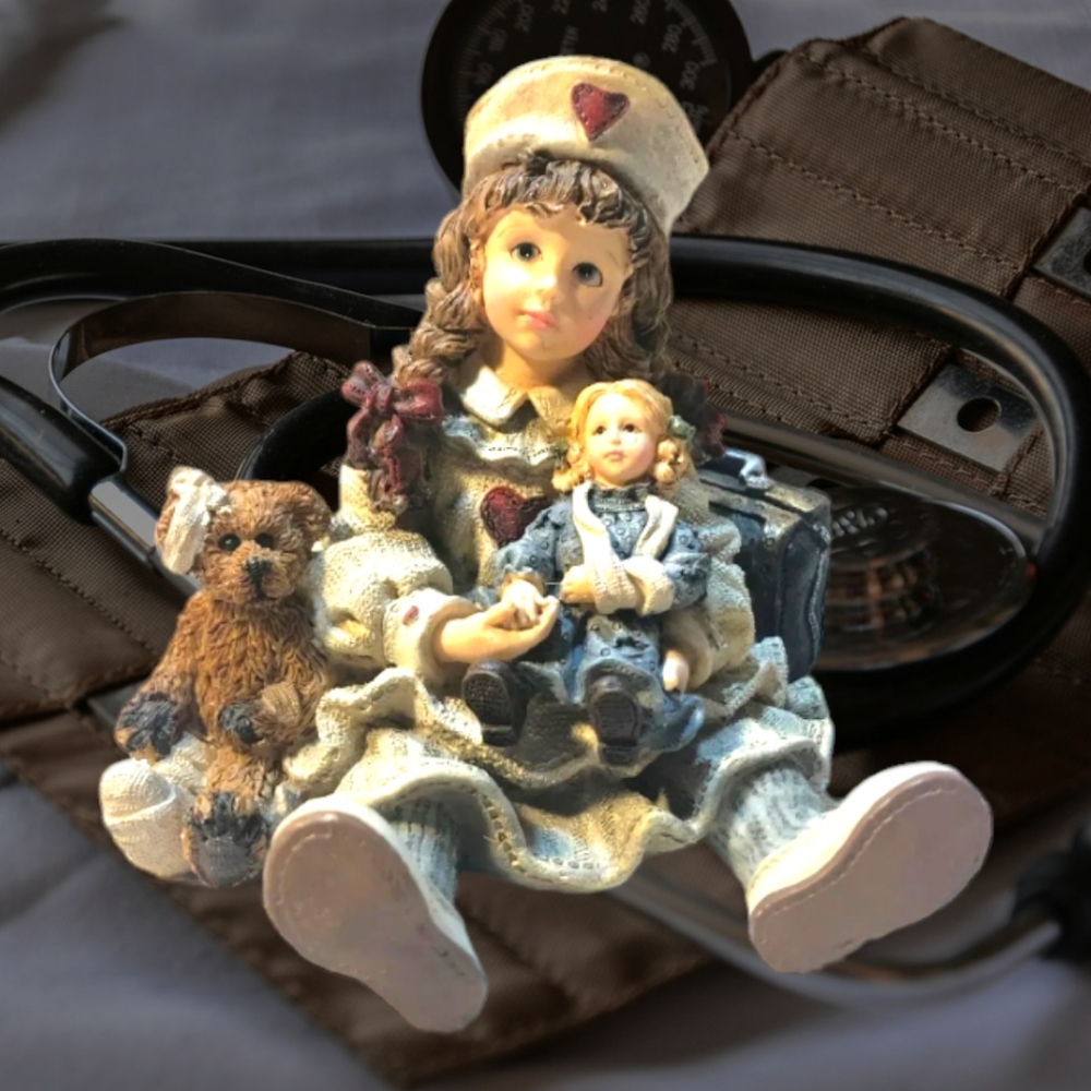1995 Yesterdays Child Dollstone Katherine Amanda & Edmund Kind Hearts Figurine